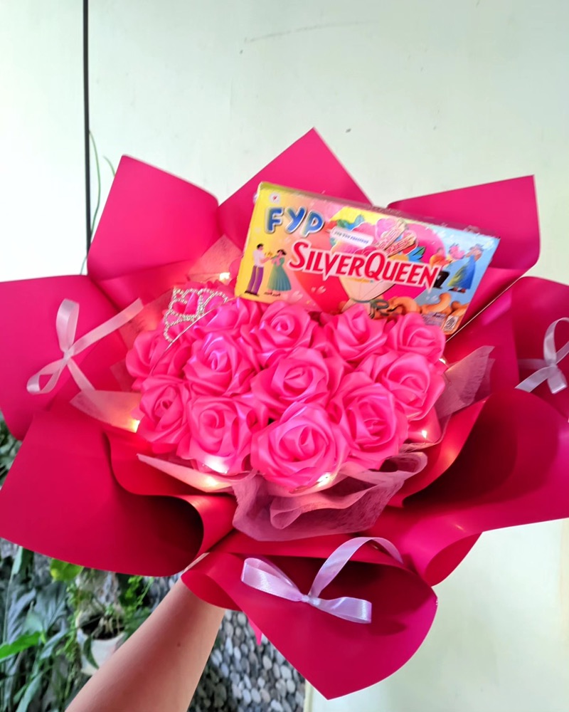 Round Bouquet Satin Edisi Valdayy