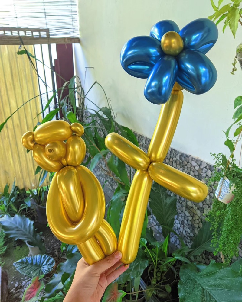 hihi lucu banget balonnya jdi bunga eh ada beruang juga niihh bestie.. next buat bentuk ap…