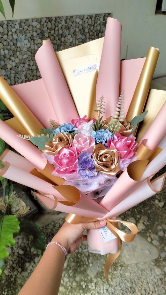 Buket buat Lamaran Pretty gold pink