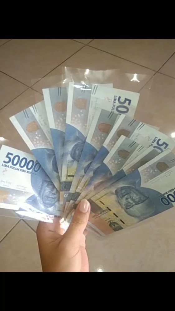 Aduh 1 lagi ni buket sultan wkwkw kado yg selalu di nanti2 smua org, kalo di kasih buket g…
