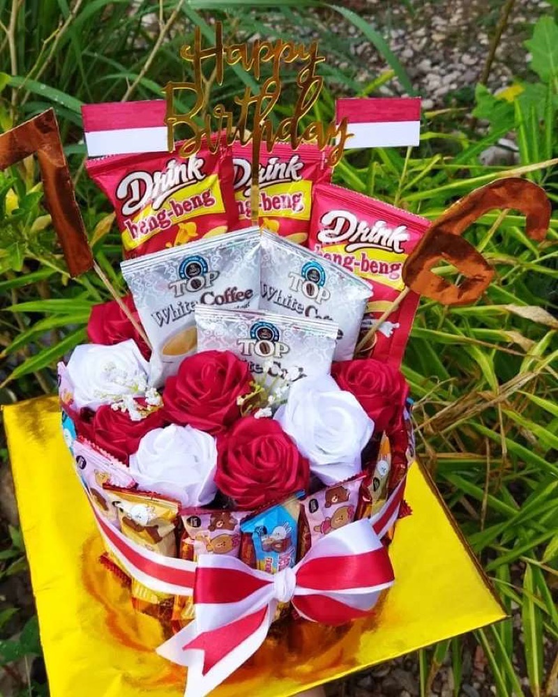 Birthday Cake 17an kemaren yg blm sempat post wkwkw. Yuk ini bisa juga buat yg mau kasih s…